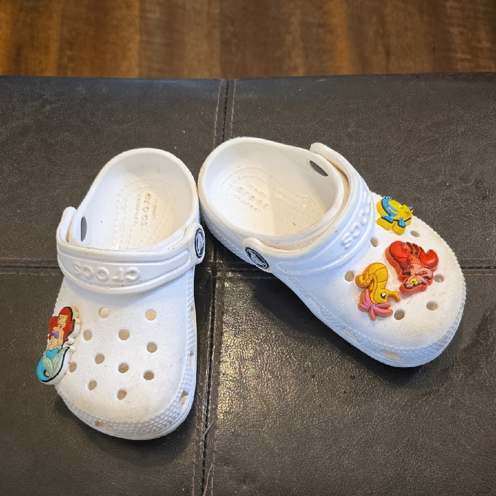 CROCS Kids White Clogs with Colorful Cartoon Charms